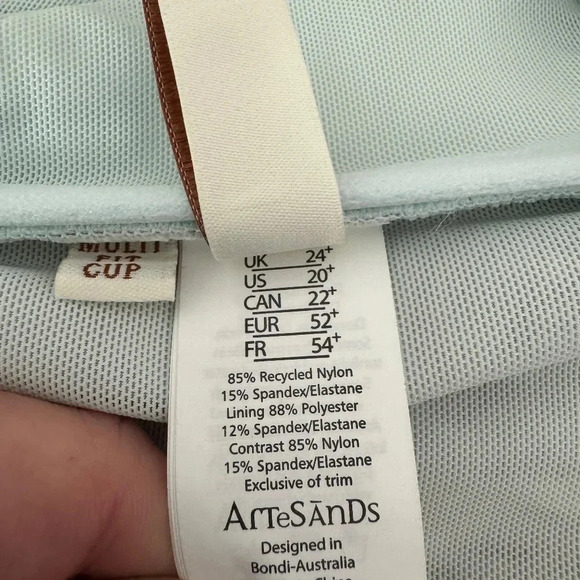 NWT Eco Paradise Delacroix Bikini Top Pale Blue Size US 20 fits D-G Cups - Picture 8 of 8